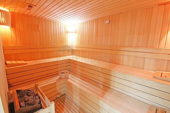 موقع مميز - تراس واسع - 3 غرف وصالة مفروشة - في مهموتلار / الانيا 