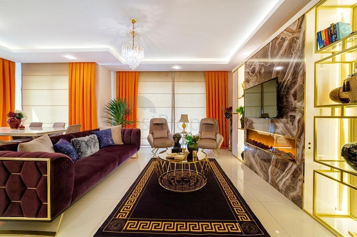 موقع مميز - تراس واسع - 3 غرف وصالة مفروشة - في مهموتلار / الانيا 