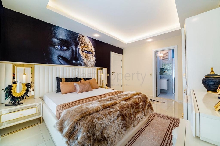 موقع مميز - تراس واسع - 3 غرف وصالة مفروشة - في مهموتلار / الانيا 