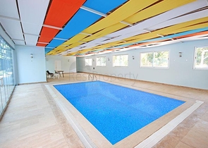 موقع مميز - تراس واسع - 3 غرف وصالة مفروشة - في مهموتلار / الانيا 