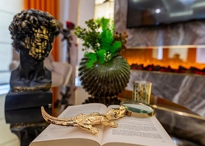 موقع مميز - تراس واسع - 3 غرف وصالة مفروشة - في مهموتلار / الانيا 