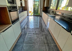 فلل 4 + 1 في المرحلة النهائية من البناء في انطاليا