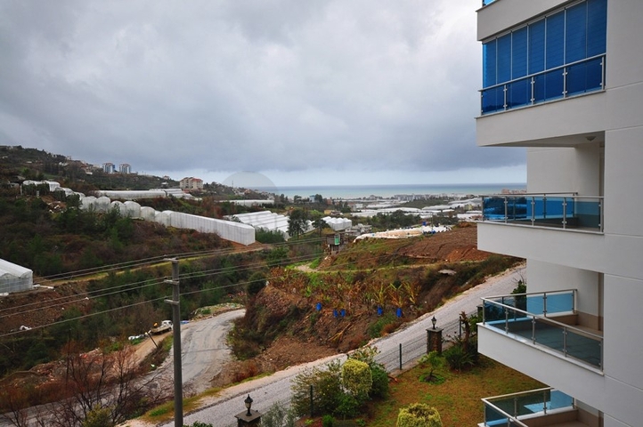 مجمع فاخر - شقة عائلية انيقة -2 غرفة وصالة -في كارجي جاك / الانيا