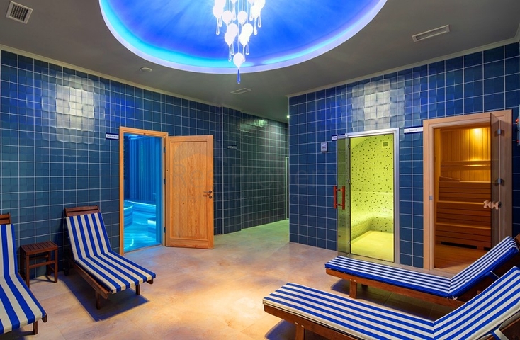 مجمع فاخر - شقة عائلية انيقة -2 غرفة وصالة -في كارجي جاك / الانيا