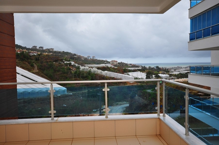 مجمع فاخر - شقة عائلية انيقة -2 غرفة وصالة -في كارجي جاك / الانيا