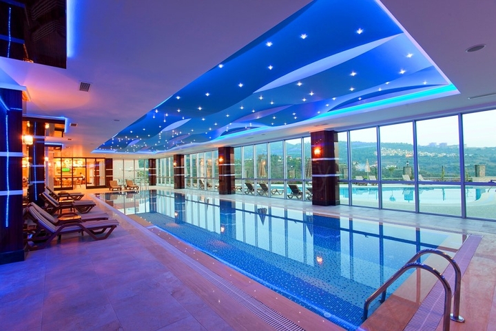 مجمع فاخر - شقة عائلية انيقة -2 غرفة وصالة -في كارجي جاك / الانيا