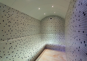 مجمع فاخر - شقة عائلية انيقة -2 غرفة وصالة -في كارجي جاك / الانيا