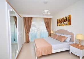 مجمع فاخر - شقة عائلية انيقة -2 غرفة وصالة -في كارجي جاك / الانيا