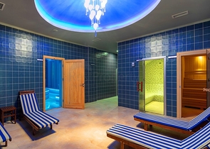 مجمع فاخر - شقة عائلية انيقة -2 غرفة وصالة -في كارجي جاك / الانيا