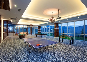 مجمع فاخر - شقة عائلية انيقة -2 غرفة وصالة -في كارجي جاك / الانيا