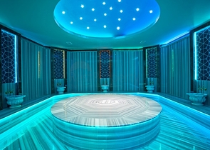 مجمع فاخر - شقة عائلية انيقة -2 غرفة وصالة -في كارجي جاك / الانيا