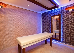 مجمع فاخر - شقة عائلية انيقة -2 غرفة وصالة -في كارجي جاك / الانيا