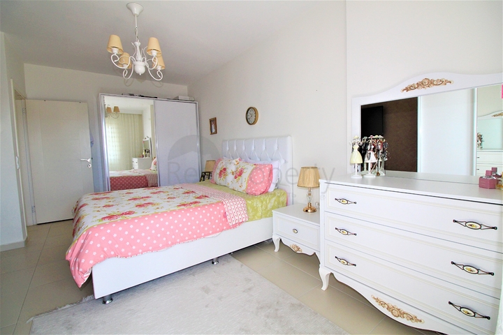 اطلالة مفتوحة -شقة عائلية 2 غرفة وصالة - فرش انيق -في مهموتلار / الانيا 