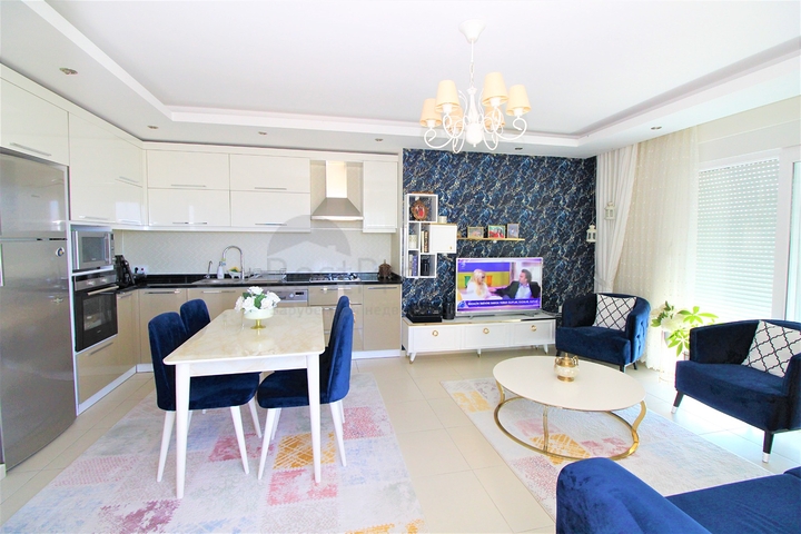 اطلالة مفتوحة -شقة عائلية 2 غرفة وصالة - فرش انيق -في مهموتلار / الانيا 