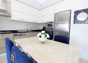 اطلالة مفتوحة -شقة عائلية 2 غرفة وصالة - فرش انيق -في مهموتلار / الانيا 