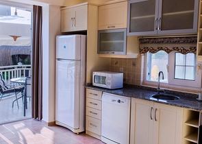 فيلا 4 + 1 مع مسبح على مسافة قريبة من الشاطئ في بيليك