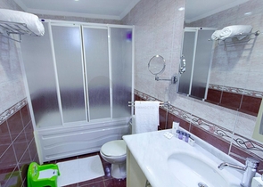 فيلا 4 + 1 مع مسبح على مسافة قريبة من الشاطئ في بيليك