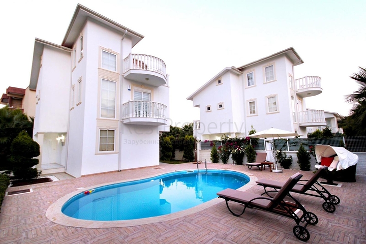 فيلا 3 + 1 مفروشة مع مسبح خاص في بيليك