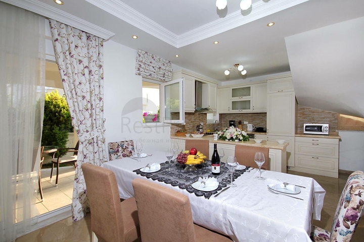 فيلا 3 + 1 مفروشة مع مسبح خاص في بيليك