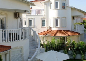 فيلا 3 + 1 مفروشة مع مسبح خاص في بيليك