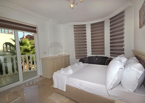 فيلا 3 + 1 مفروشة مع مسبح خاص في بيليك