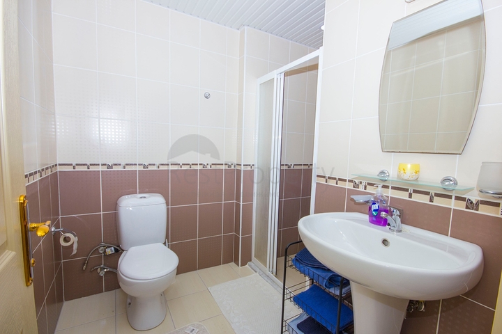 شقة 2 غرفة وصالة -مفروشة - في منطقة اوبا المركزية / الانيا 