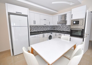 بجانب المشفى -شقة دوبلكس 2 غرفة وصالة -مجمع حديث - في اوبا / الانيا 