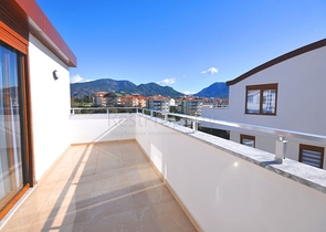 بجانب المشفى -شقة دوبلكس 2 غرفة وصالة -مجمع حديث - في اوبا / الانيا 