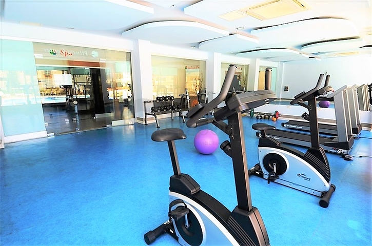 سعر منافس - شقة 1 غرفة وصالة -ضمن محمع 5 نجوم - في افسلار / الانيا 