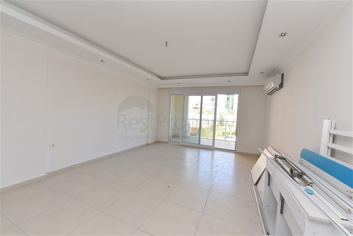 سعر منافس - شقة 1 غرفة وصالة -ضمن محمع 5 نجوم - في افسلار / الانيا 