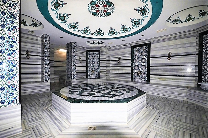 سعر منافس - شقة 1 غرفة وصالة -ضمن محمع 5 نجوم - في افسلار / الانيا 