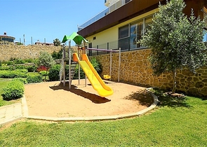 سعر منافس - شقة 1 غرفة وصالة -ضمن محمع 5 نجوم - في افسلار / الانيا 