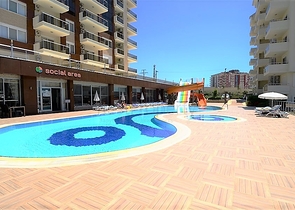 سعر منافس - شقة 1 غرفة وصالة -ضمن محمع 5 نجوم - في افسلار / الانيا 