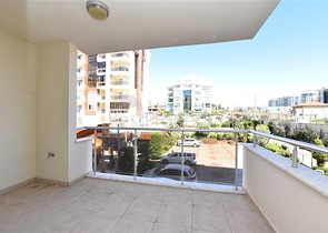 سعر منافس - شقة 1 غرفة وصالة -ضمن محمع 5 نجوم - في افسلار / الانيا 