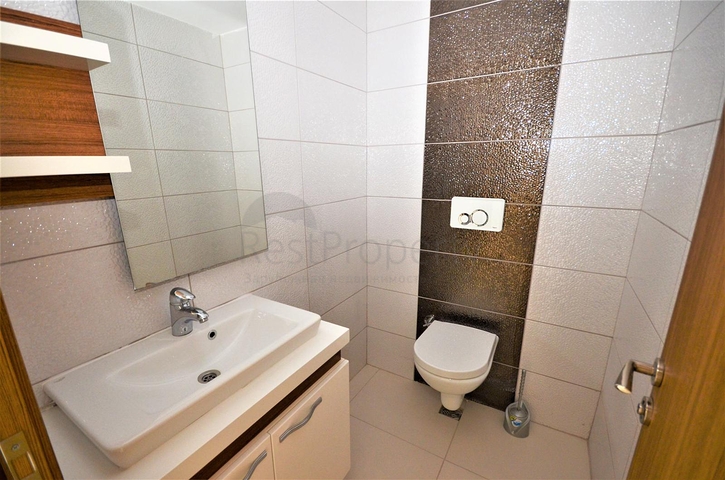 دوبلكس واسعة - 5 غرف وصالة - في مهموتلار / الانيا 