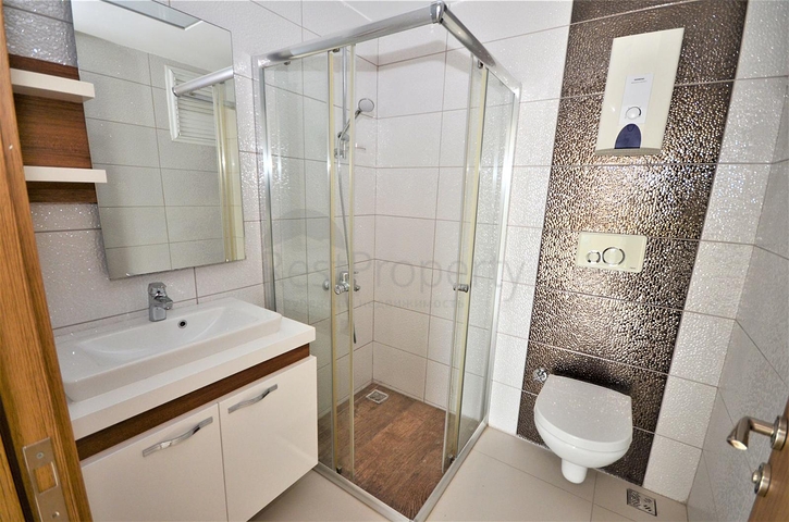 دوبلكس واسعة - 5 غرف وصالة - في مهموتلار / الانيا 