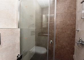 مجمع حديث - شقة غرفة وصالة - في مهموتلار / الانيا 