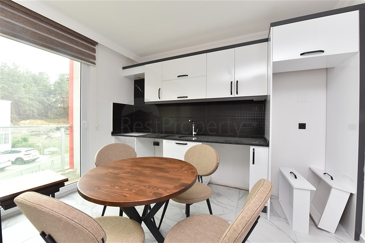 سعر مناسب-شقة غرفة وصالة ضمن مجمع حديث - افسلار / الانيا 