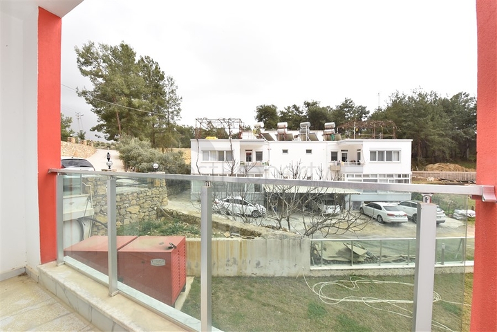 سعر مناسب-شقة غرفة وصالة ضمن مجمع حديث - افسلار / الانيا 