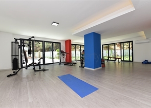 سعر مناسب-شقة غرفة وصالة ضمن مجمع حديث - افسلار / الانيا 