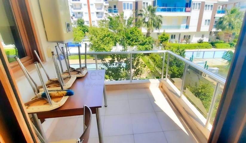 شقة 2 + 1 على مسافة قريبة من البحر في أنطاليا