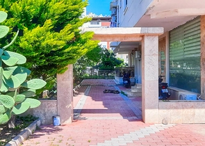 شقة 2 + 1 على مسافة قريبة من البحر في أنطاليا