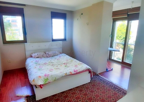 شقة 2 + 1 على مسافة قريبة من البحر في أنطاليا