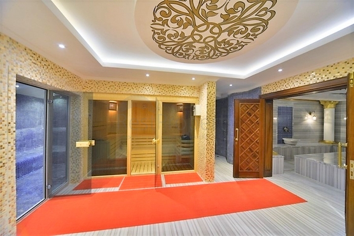 اطلالة بحرية ساحرة -مجمع فاخر اول صف على البحر - شقة غرفة وصالة واسعة - الانيا 