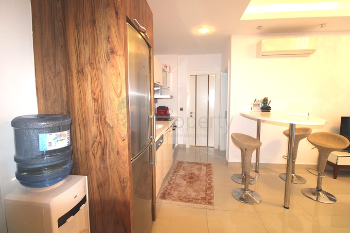 اطلالة بحرية ساحرة -مجمع فاخر اول صف على البحر - شقة غرفة وصالة واسعة - الانيا 