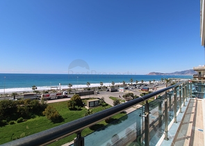 اطلالة بحرية ساحرة -مجمع فاخر اول صف على البحر - شقة غرفة وصالة واسعة - الانيا 