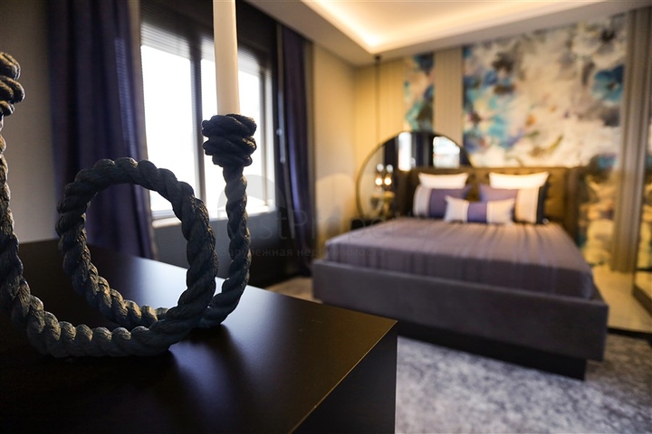 قريب من البحر -  وضمن مجمع انيق - شقة 2 غرفة وصالة - كاستل / الانيا 