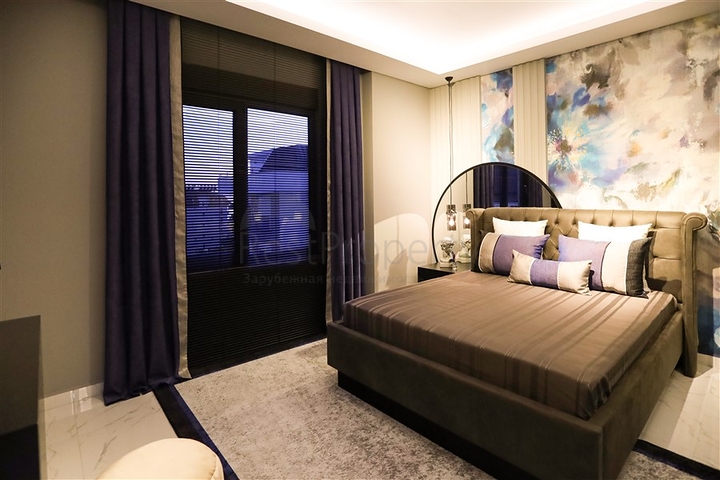 قريب من البحر -  وضمن مجمع انيق - شقة 2 غرفة وصالة - كاستل / الانيا 