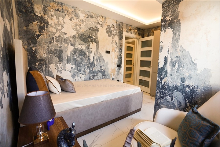 قريب من البحر -  وضمن مجمع انيق - شقة 2 غرفة وصالة - كاستل / الانيا 