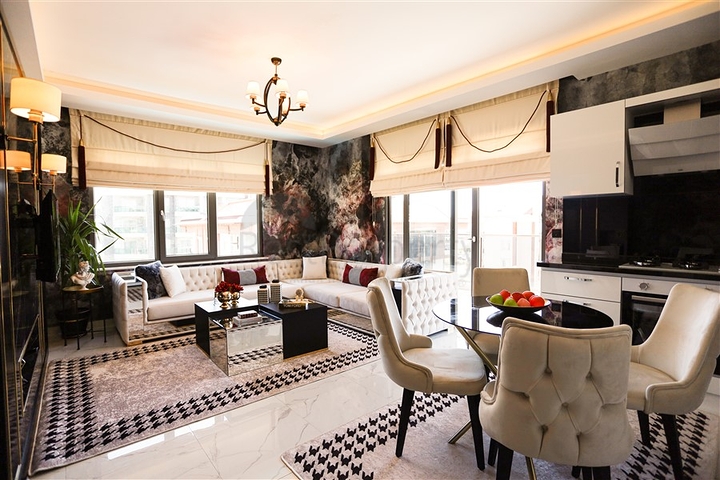 قريب من البحر -  وضمن مجمع انيق - شقة 2 غرفة وصالة - كاستل / الانيا 